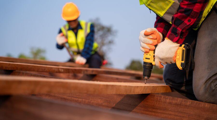 Expert new roof installation services in Fairdealing, MO
